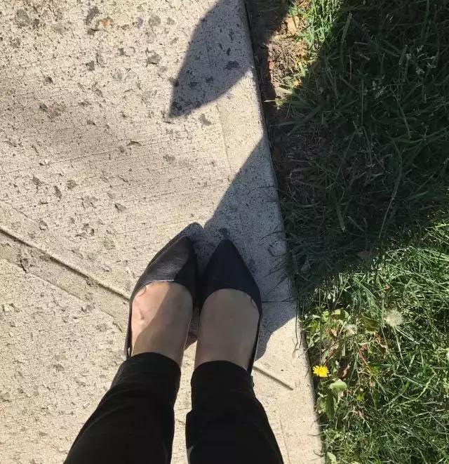 夏天脚宽脚丑穿什么鞋子好看,脚宽脚胖女生鞋子推荐