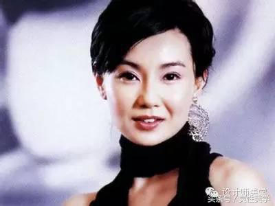 菱形脸的发型妆容设计方案