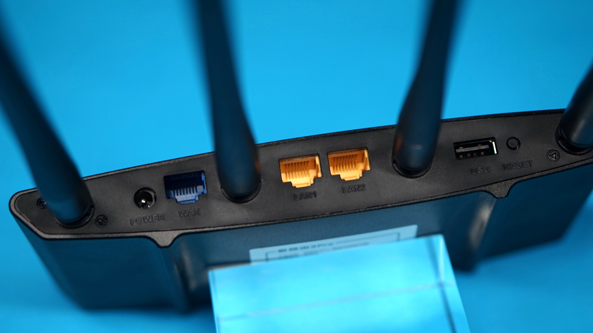 「极路由3Pro测评」：300以内，真智能+真千兆？