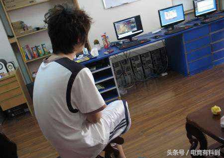 LOL代练接单4年买房买车但是身体却不在雄起