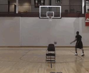 如何学习篮球基础运球,篮球新手怎样学过人