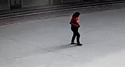 还好是女孩，如果是男孩会更痛