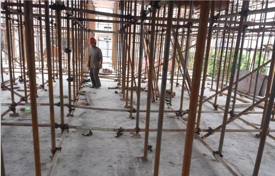 建筑楼板开裂,建筑工程楼板裂缝问题分析