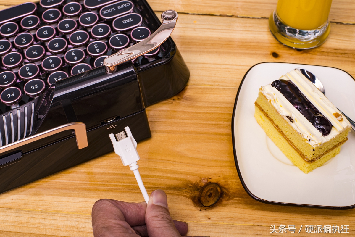 樱桃有一款铁的机械键盘,樱桃新款机械键盘