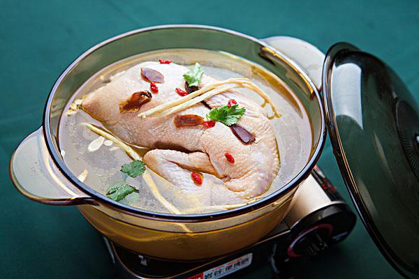 高血压能够吃鹿茸人参吗,高血压高能喝人参鹿茸药酒吗