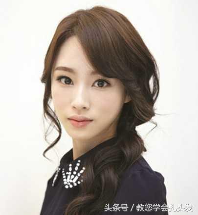 不会编发这样扎简单清新日常发型,妈妈民国风编发发型显年轻