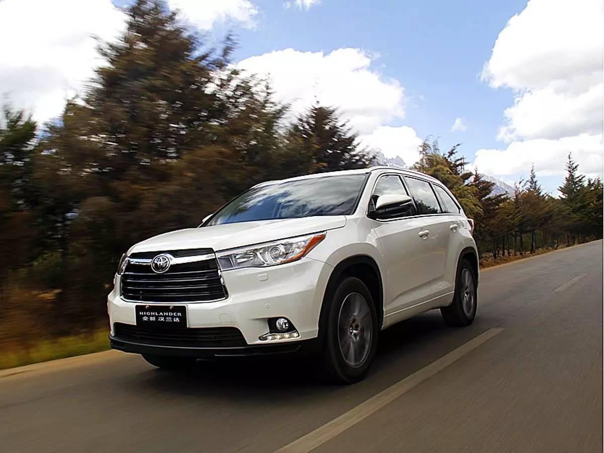 汉兰达7月政策,17款3.5的汉兰达加价提车