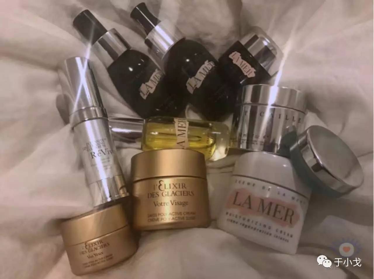 13岁起努力护肤，从紧致精华到美容仪，这个男孩把女明星都比了下去～