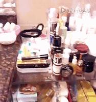 13岁起努力护肤，从紧致精华到美容仪，这个男孩把女明星都比了下去～