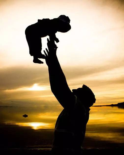 军旅歌曲老爸,军旅老爸歌曲