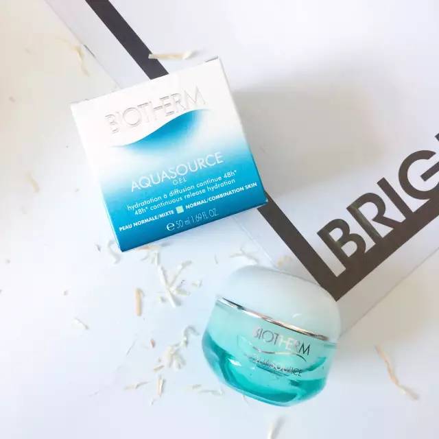 有什么实用的夏日不脱妆小妙招,夏日不脱妆技巧油皮