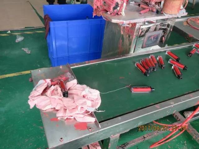 你辛辛苦苦代购的资生、倩碧等化妆品，或许来自小作坊