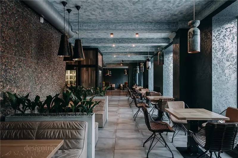 比黑更高级的灰,比高级灰更高级的高级黑