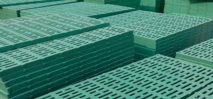 生产水泥漏粪地板全过程,常用猪场漏粪地板尺寸