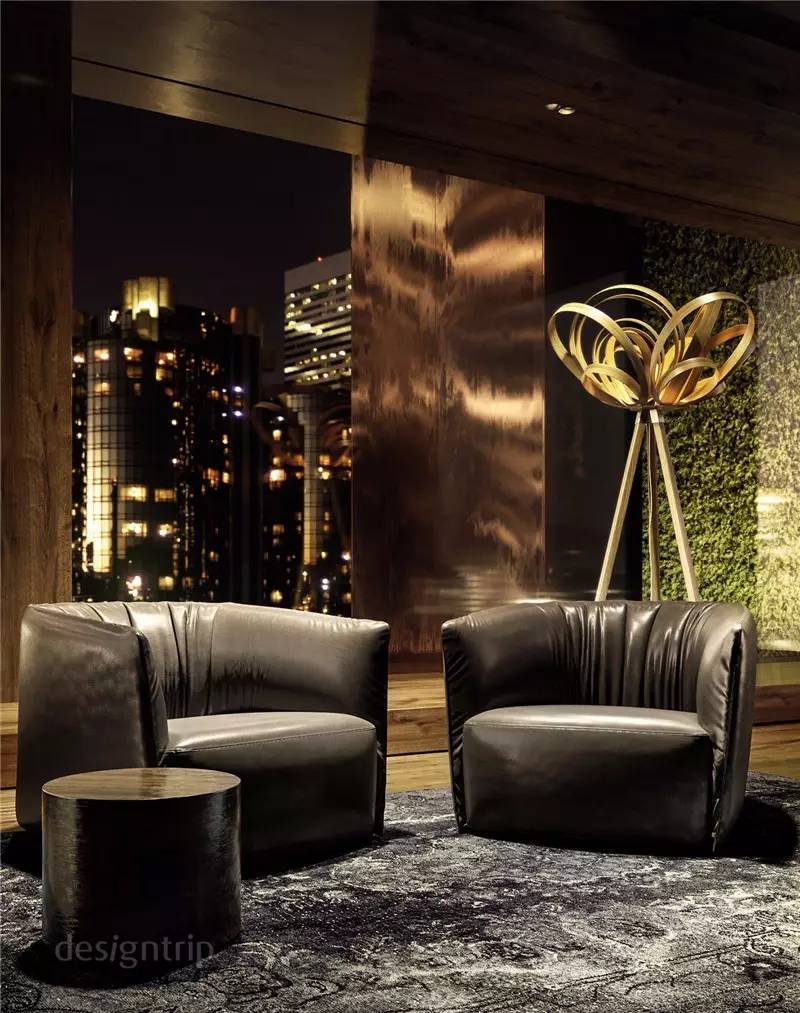 比黑更高级的灰,比高级灰更高级的高级黑