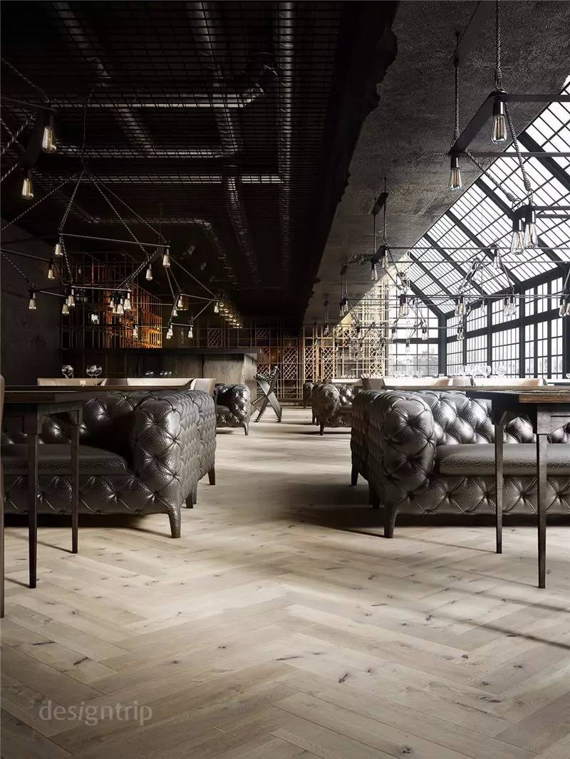 比黑更高级的灰,比高级灰更高级的高级黑