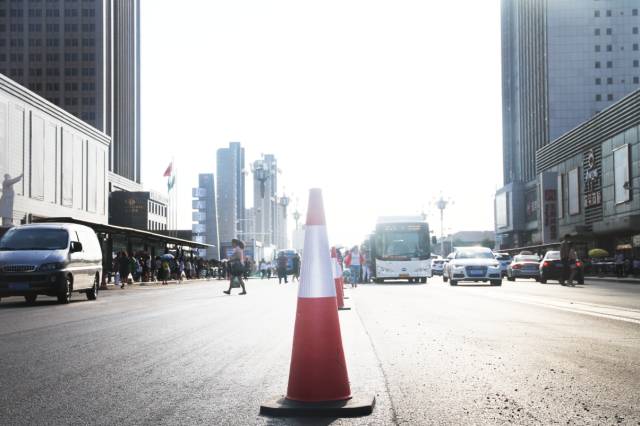 整治堵车最快的方法,整治大车堵路方法