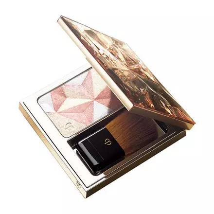 蜜粉上妆如何不卡粉不脱妆,什么蜜粉合适补妆