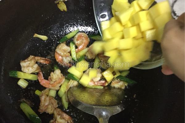 芒果虾仁正宗做法,芒果虾仁沙拉的做法