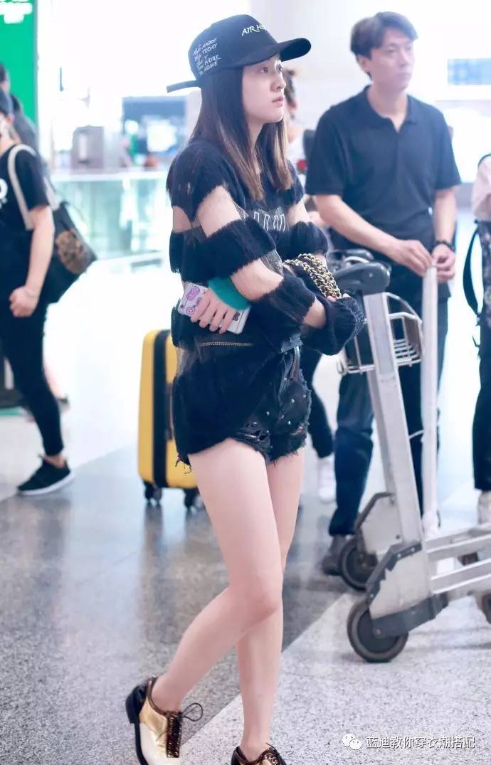 张雪迎穿搭夏天气质套装,明星私服吴宣仪