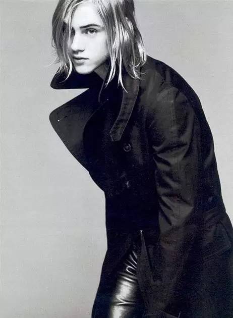 男人背后的男人，那些被大牌们捧红的「好肉」