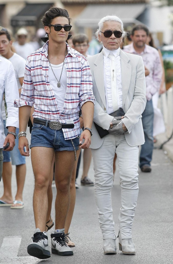 男人背后的男人，那些被大牌们捧红的「好肉」