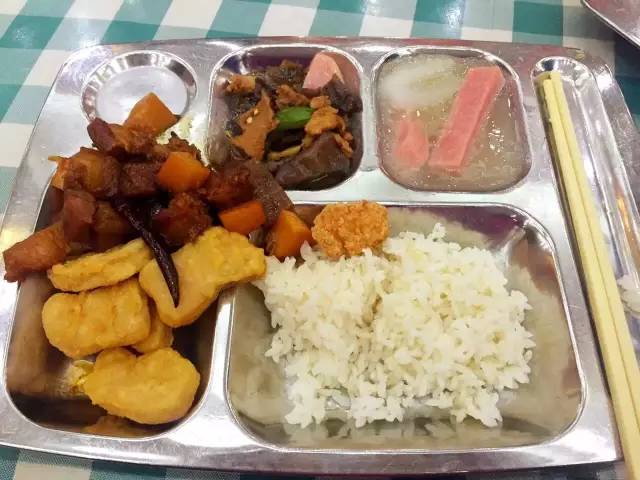 云南免费吃住跟团游骗人套路,云南6天5晚游玩卡骗局