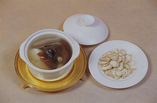 高血压能够吃鹿茸人参吗,高血压高能喝人参鹿茸药酒吗