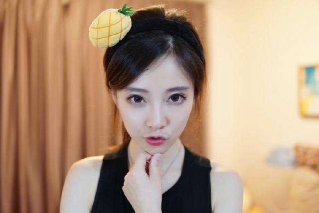 斗鱼力捧阿冷做一姐？直播第一天收火箭500多个！