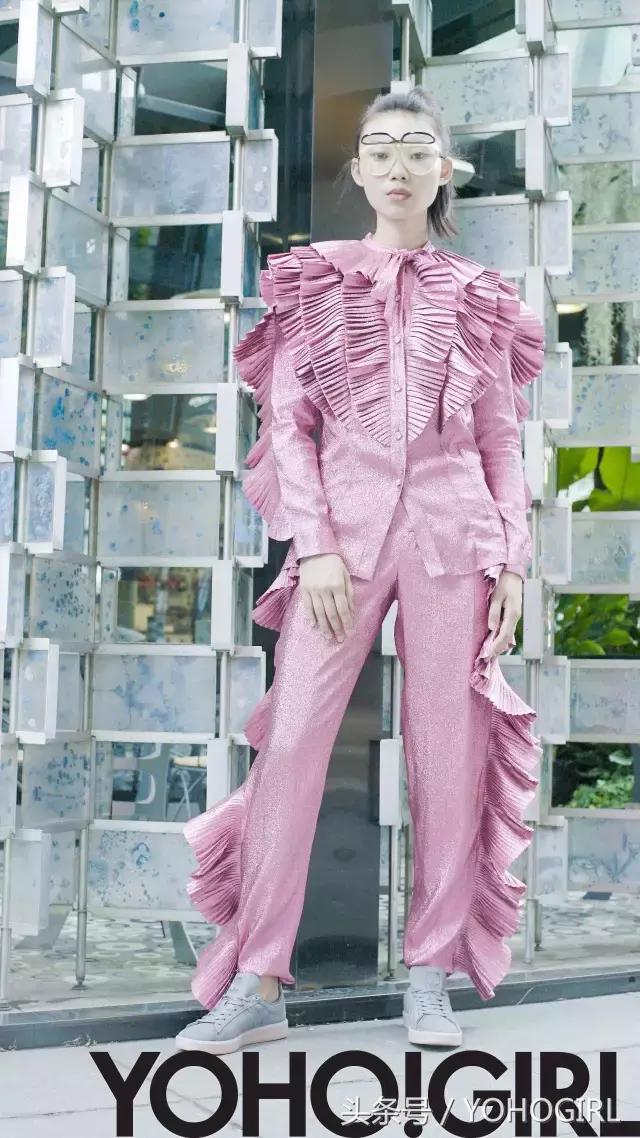 走得了T台玩得了滑板，是时候重新定义这一双鞋了！