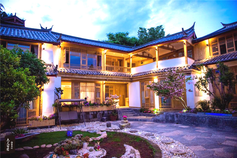 她在丽江开了十年客栈，只为告诉我们旅行的意义！