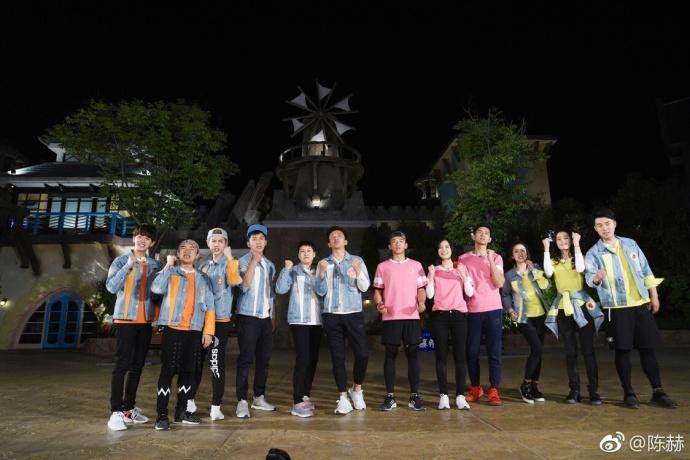 奔跑吧第一季李沁林志玲,奔跑吧林志玲李沁唐艺昕完全视频