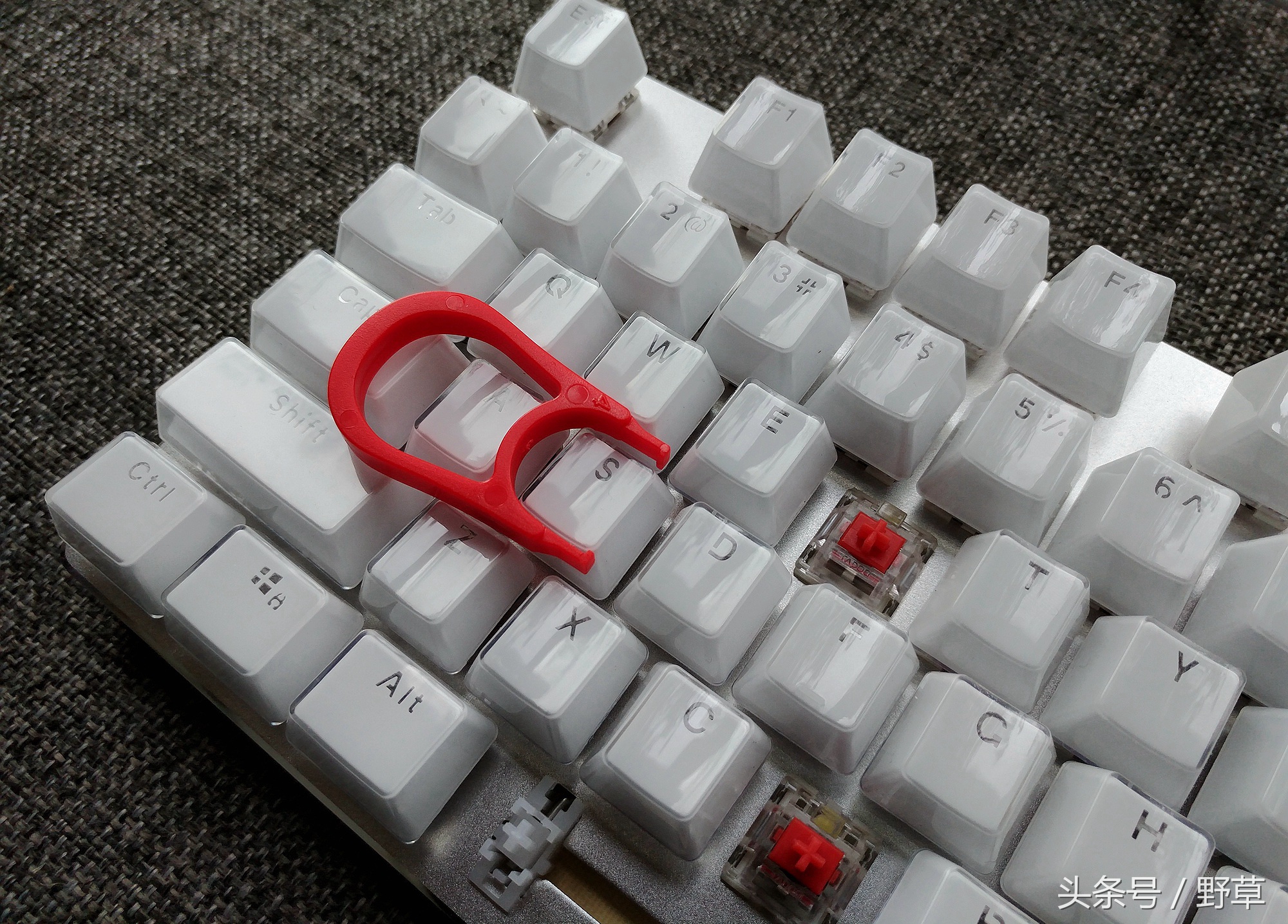 雷柏v500srgb机械键盘,雷柏v500合金版键盘黑轴测评