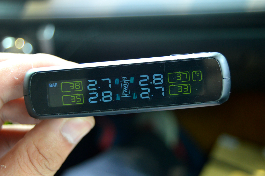 抬头显示能够显示胎压吗,抬头显示胎压监测