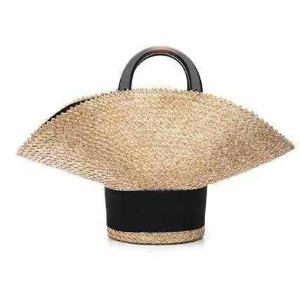 最近整个时尚圈都中了这个包包的毒！