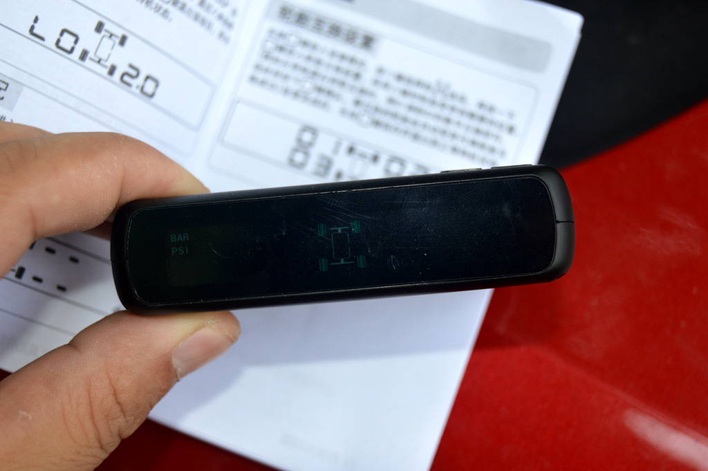 抬头显示能够显示胎压吗,抬头显示胎压监测