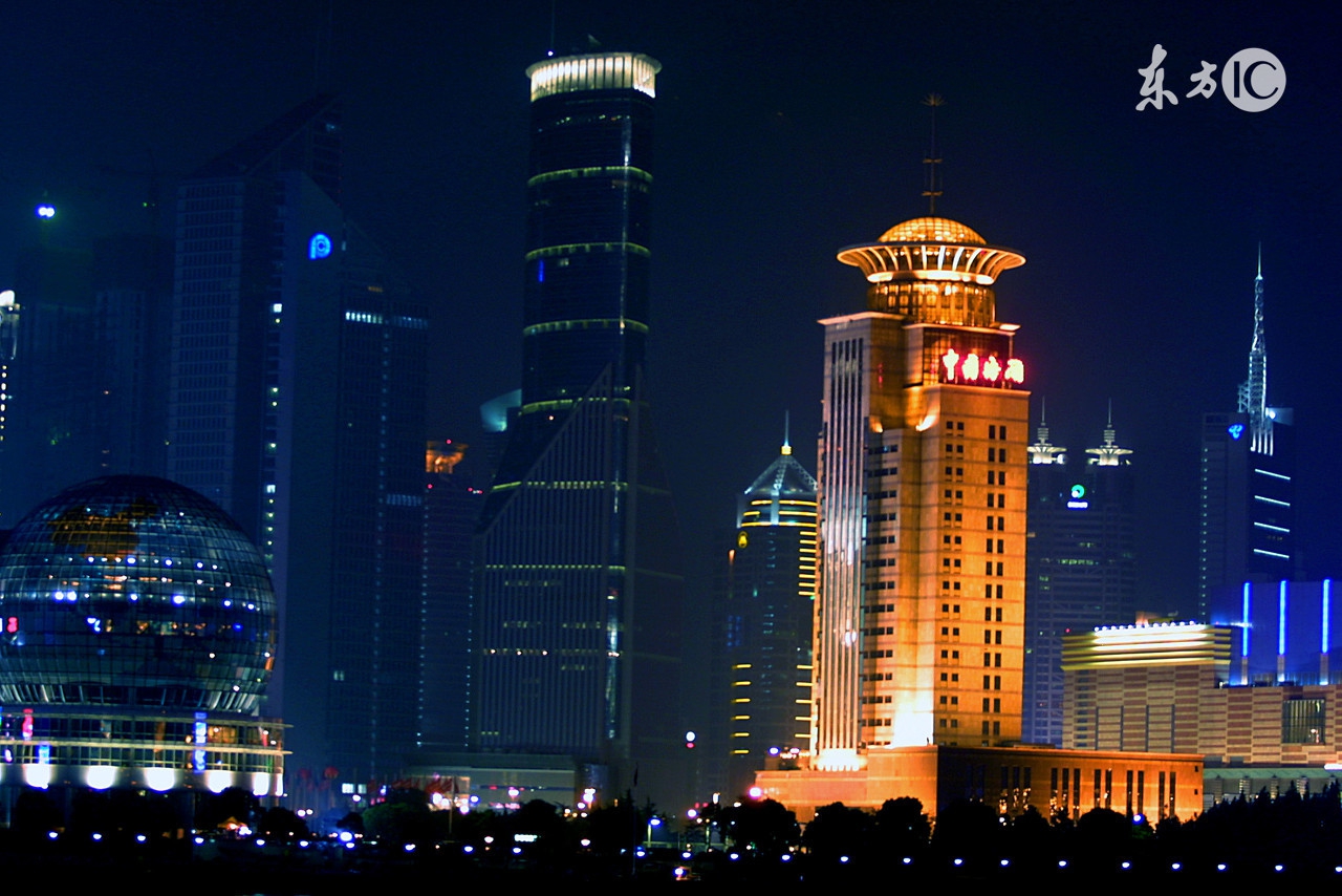 当我们谈论爱情时我在谈论些什么,当我们在谈论诗时我们在谈论什么