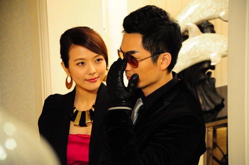 不说主持功力，就演技而言，你更看好湖南卫视那位女主持人？