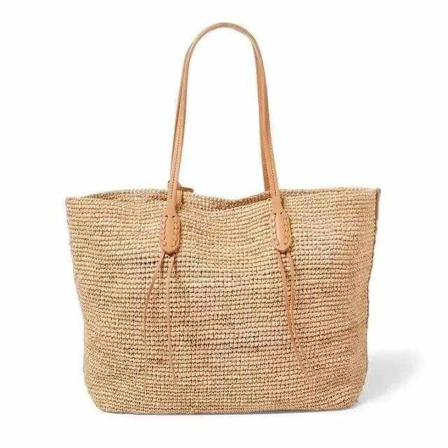 最近整个时尚圈都中了这个包包的毒！