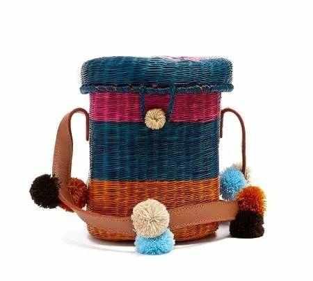 最近整个时尚圈都中了这个包包的毒！