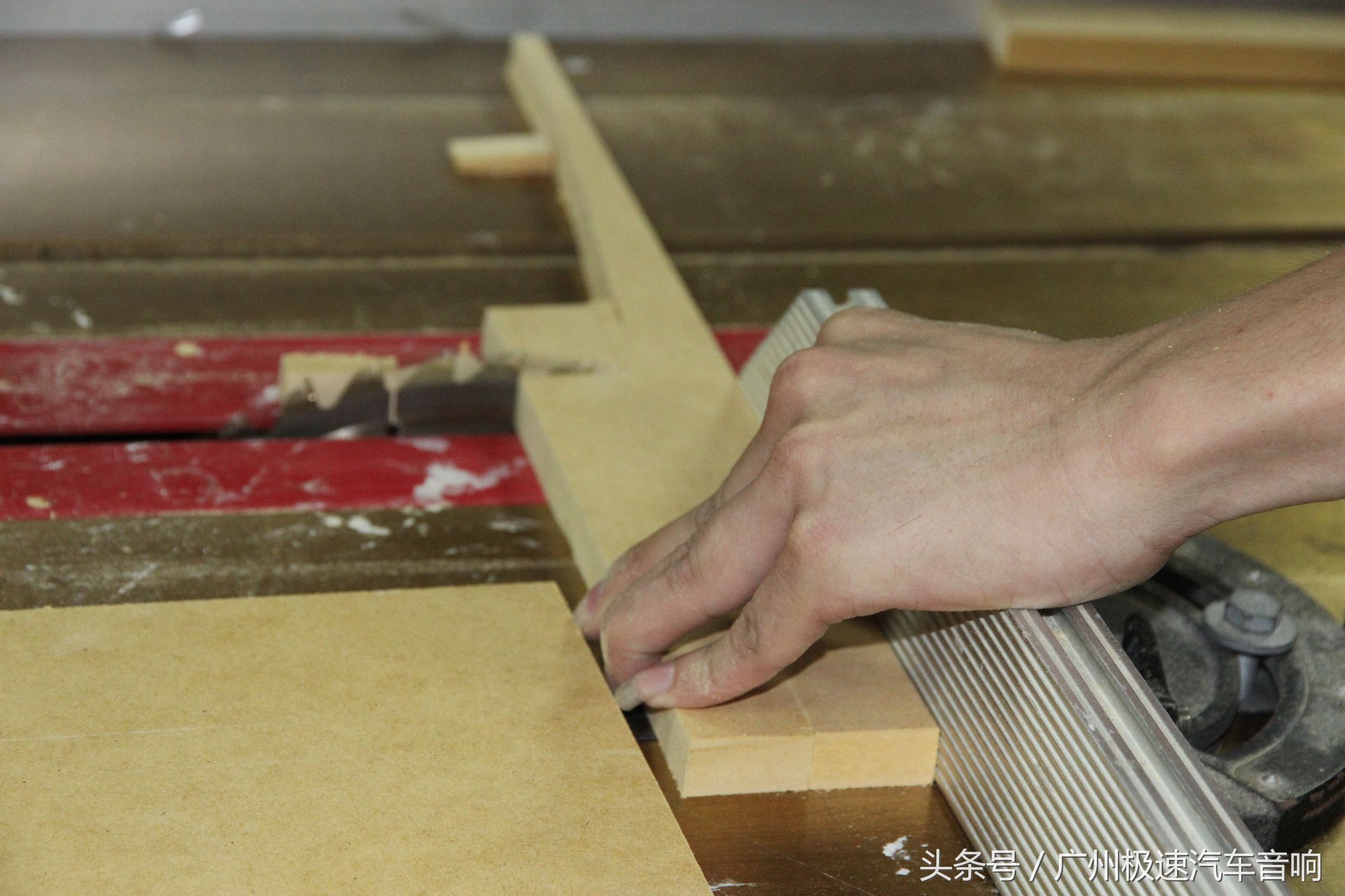 大众途观改音响,老途观更换2万元的音响