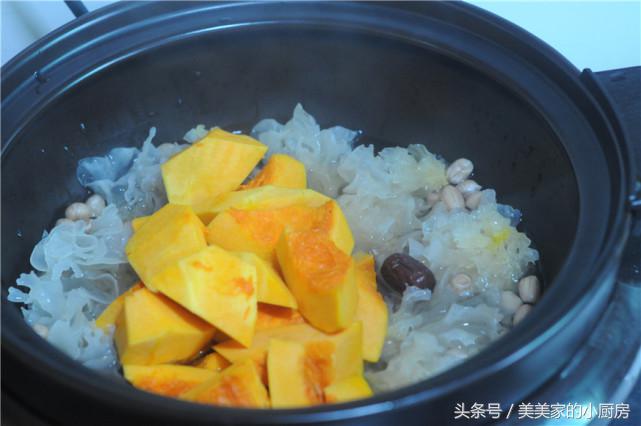 这个猪不吃的食材，却是补血佳品，每天一碗，吃出满脸的胶原蛋白