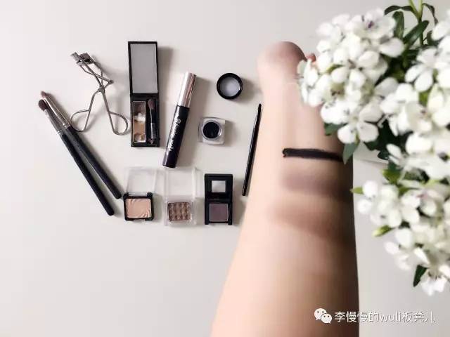 仿妆90年代港风妆容 (逆天化妆术化妆前化妆后港星妆容)