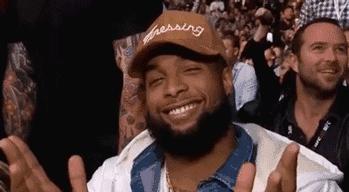 小姐姐被网友嘲讽身材,紧身裤被人吐槽