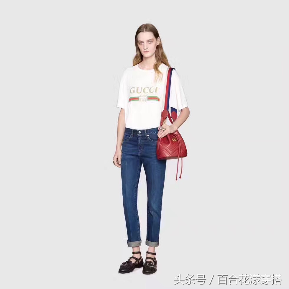 gucci小蜜蜂黑色怎么搭,gucci象征爱情