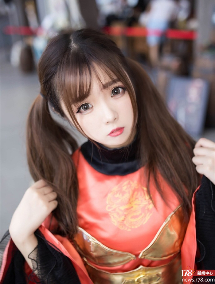 一起扒Showgirl：可爱又迷人的二次元美女小婕酱