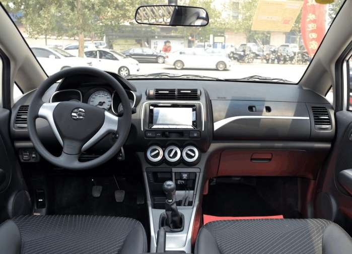 本田更换的原厂件和原车一样吗,本田换一个车标多少钱