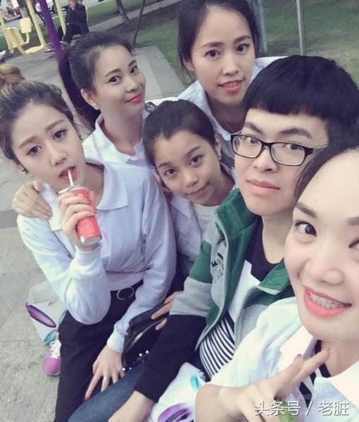 医生，我丈夫老是说梦话医生不要紧，我给你开一张处方，定能治，女不用了！那是他同我谈话的唯一时刻