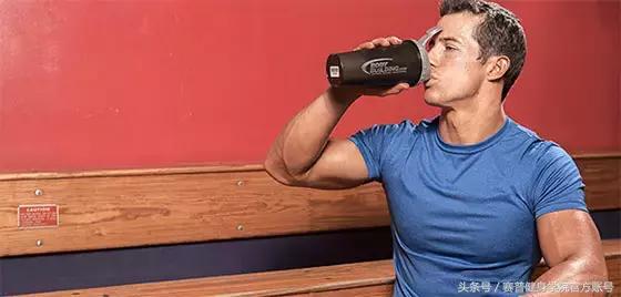 吃增肌粉的好处与副功能,增肌粉含不含有激素