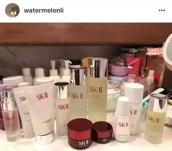 豆得儿护肤品,豆得儿坐在林更新肩上